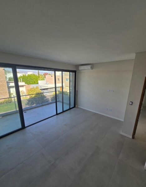 CASA A ESTRENAR EN BARRIO PRIVADO LAS MARÍAS