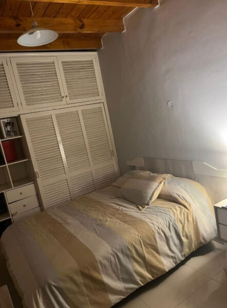 CASA CÉNTRICA REFACCIONADA – APTO CRÉDITO HIPOTECARIO
